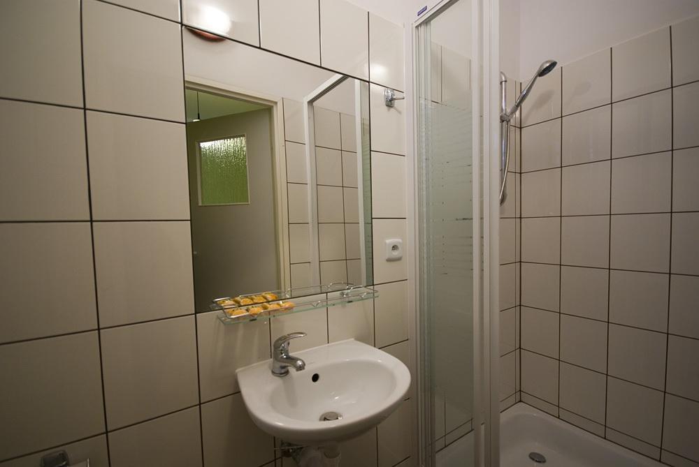 Bed and Breakfast Iskra Августув Номер фото